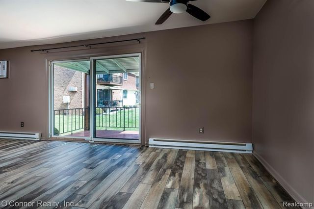 1900 River Road E 2, Marysville, MI 48040