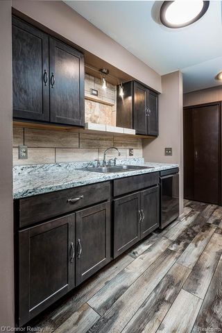 1900 River Road E 2, Marysville, MI 48040