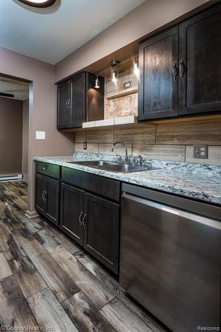 1900 River Road E 2, Marysville, MI 48040
