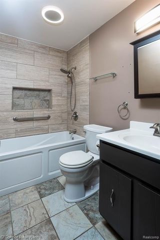 1900 River Road E 2, Marysville, MI 48040