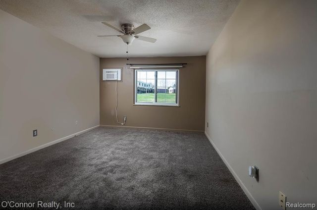 1900 River Road E 2, Marysville, MI 48040