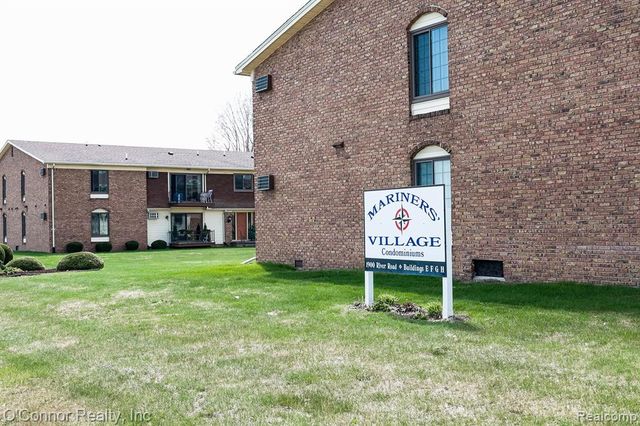 1900 River Road E 2, Marysville, MI 48040