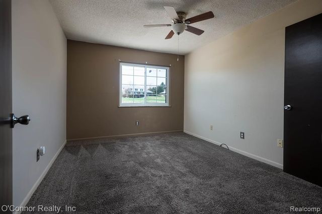 1900 River Road E 2, Marysville, MI 48040