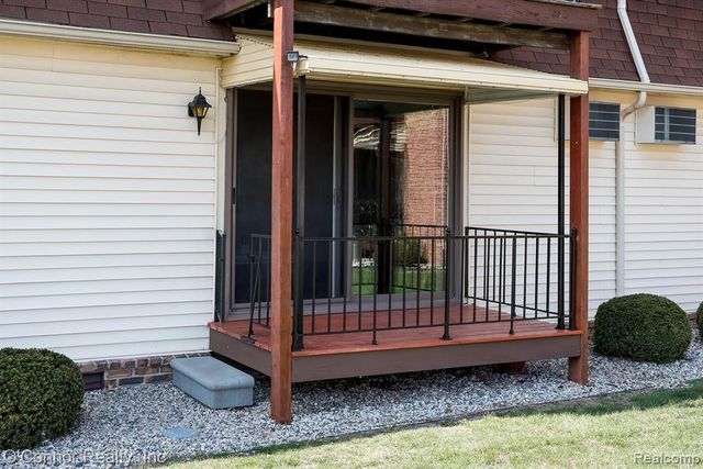 1900 River Road E 2, Marysville, MI 48040