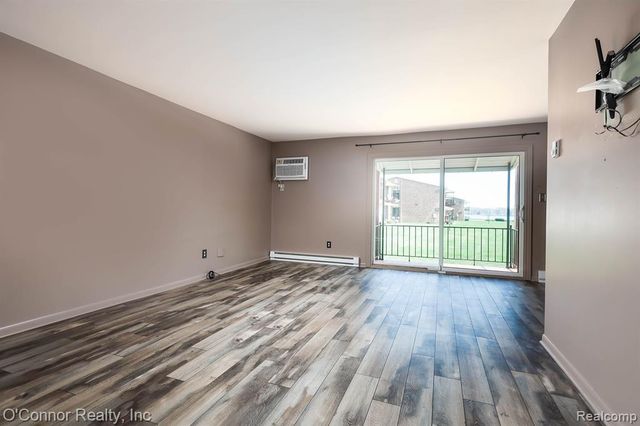 1900 River Road E 2, Marysville, MI 48040