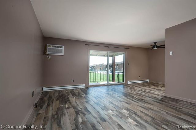 1900 River Road E 2, Marysville, MI 48040