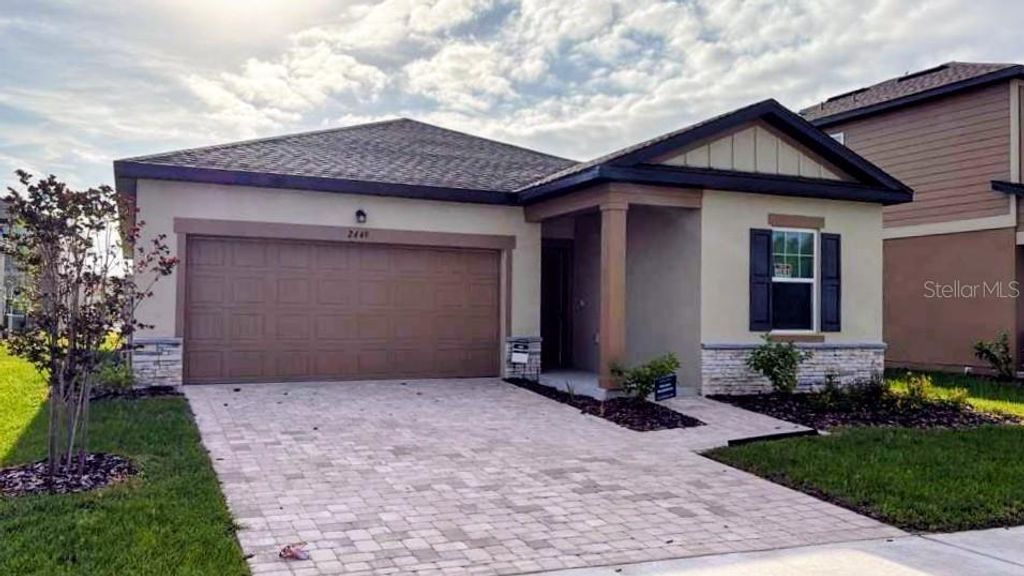 2449 GREY HAWK DR, Kissimmee, FL 34746