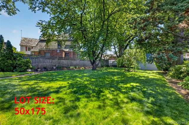 146-24 Bayside Avenue, Flushing, NY 11354