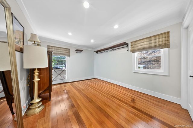 146-24 Bayside Avenue, Flushing, NY 11354