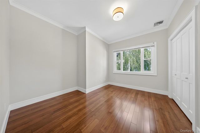 146-24 Bayside Avenue, Flushing, NY 11354