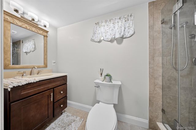 146-24 Bayside Avenue, Flushing, NY 11354
