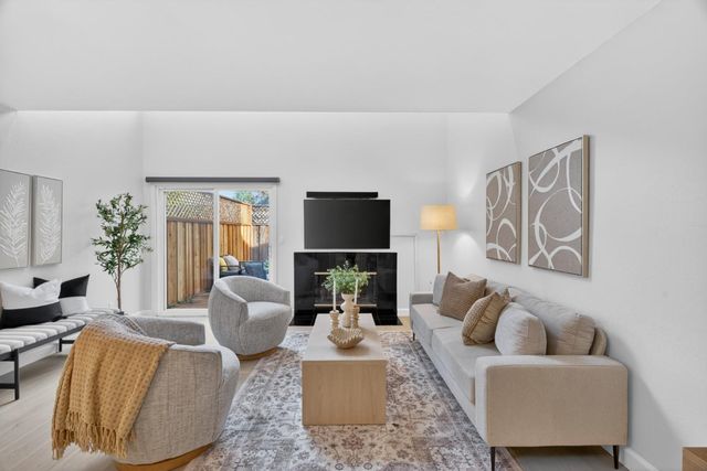 101 Redding Road A4, Campbell, CA 95008