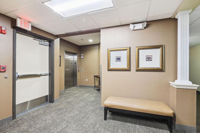 649 Old Highway 8 NW 238, New Brighton, MN 55112