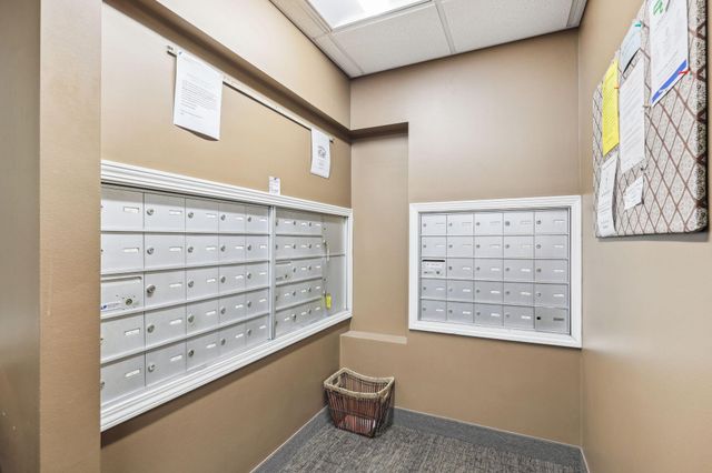 649 Old Highway 8 NW 238, New Brighton, MN 55112