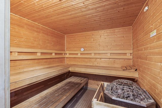 649 Old Highway 8 NW 238, New Brighton, MN 55112