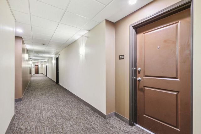 649 Old Highway 8 NW 238, New Brighton, MN 55112