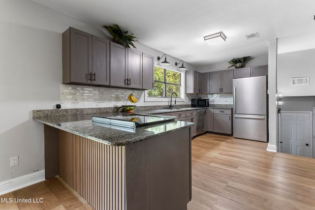 1501 Willowbend Drive, Gautier, MS 39553