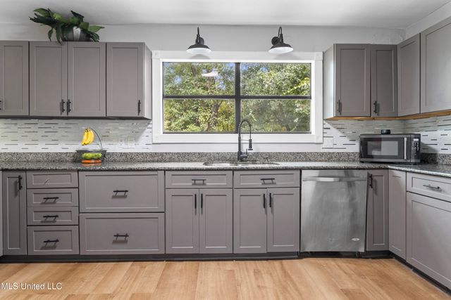 1501 Willowbend Drive, Gautier, MS 39553