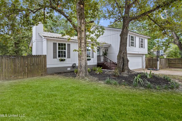 1501 Willowbend Drive, Gautier, MS 39553