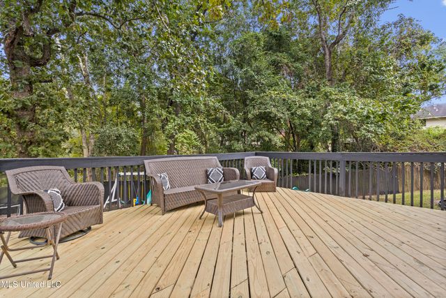 1501 Willowbend Drive, Gautier, MS 39553