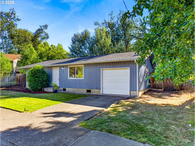 4095 E AMAZON Dr E, Eugene, OR 97405