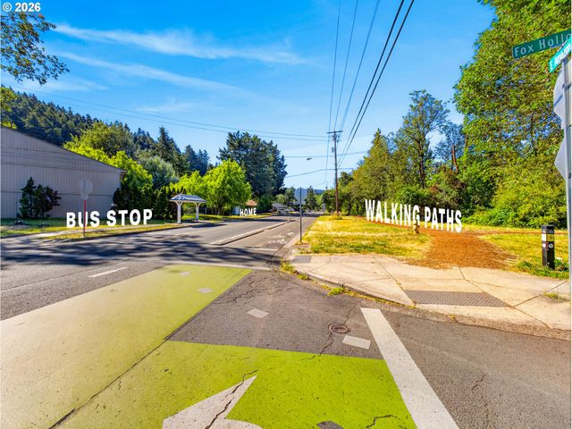 4095 E AMAZON Dr E, Eugene, OR 97405
