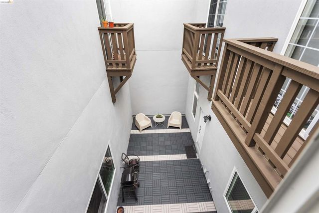 2401 San Pablo Ave, Oakland, CA 94612