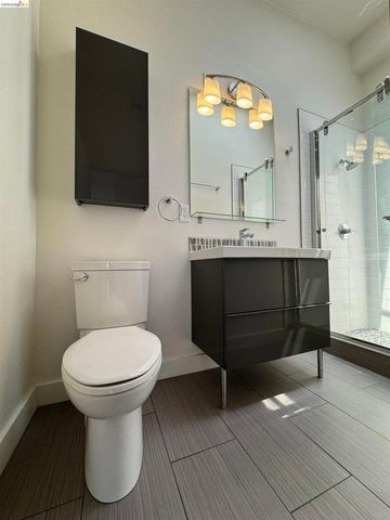 2401 San Pablo Ave, Oakland, CA 94612