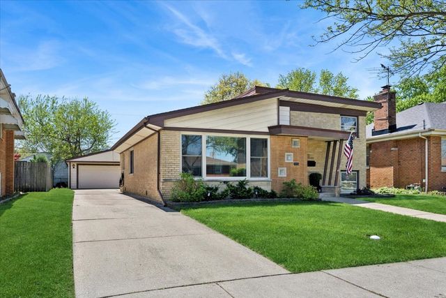 10665 Preston Street, Westchester, IL 60154