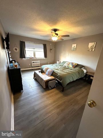 410 CHESTNUT PL, Cherry Hill, NJ 08002