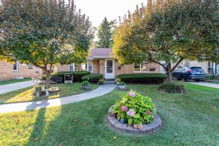 2232 Walnut Street, Waukegan, IL 60087