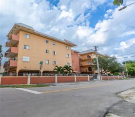 2921 SW 10th Street 33, Miami, FL 33135