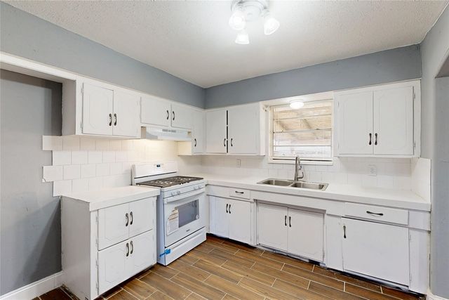 406 E Celeste Drive, Garland, TX 75041