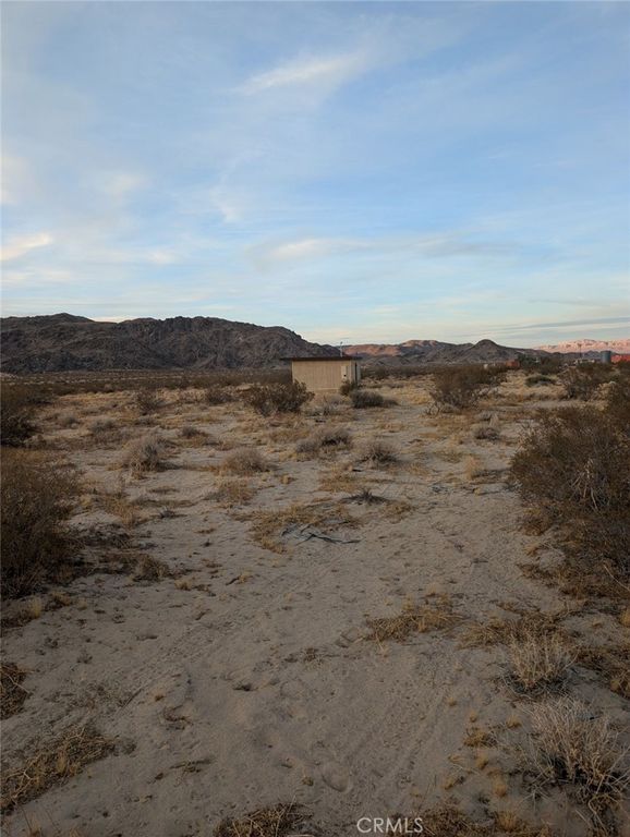 Image 2 of property listing at 56850 Bodick, Landers, CA 92285