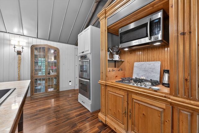 337 Monteagle Falls Rd, Monteagle, TN 37356