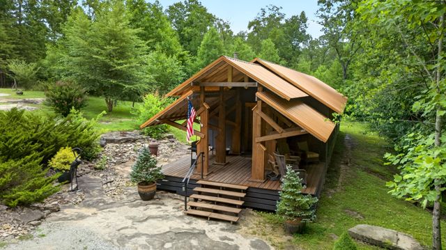 337 Monteagle Falls Rd, Monteagle, TN 37356