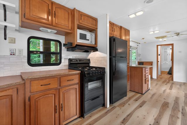 337 Monteagle Falls Rd, Monteagle, TN 37356