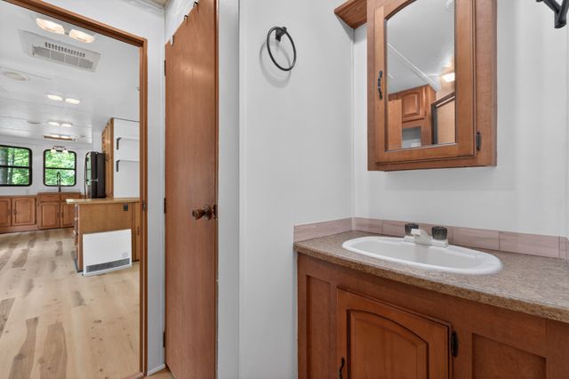 337 Monteagle Falls Rd, Monteagle, TN 37356