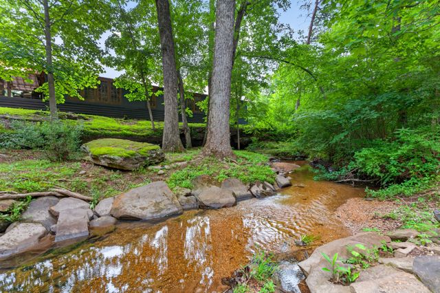 337 Monteagle Falls Rd, Monteagle, TN 37356