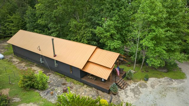 337 Monteagle Falls Rd, Monteagle, TN 37356