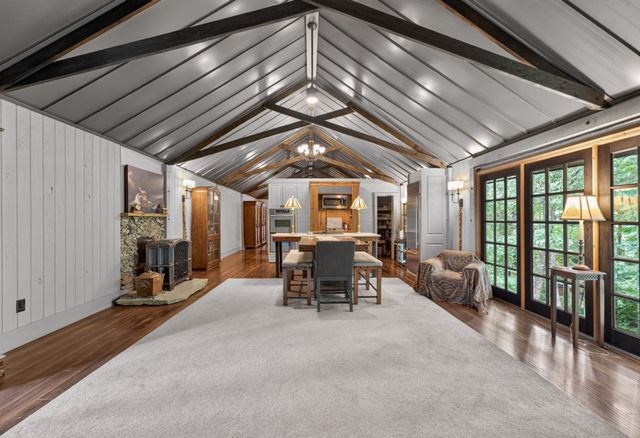 337 Monteagle Falls Rd, Monteagle, TN 37356