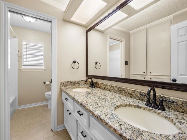 7 Wellesley Drive, Conroe, TX 77304