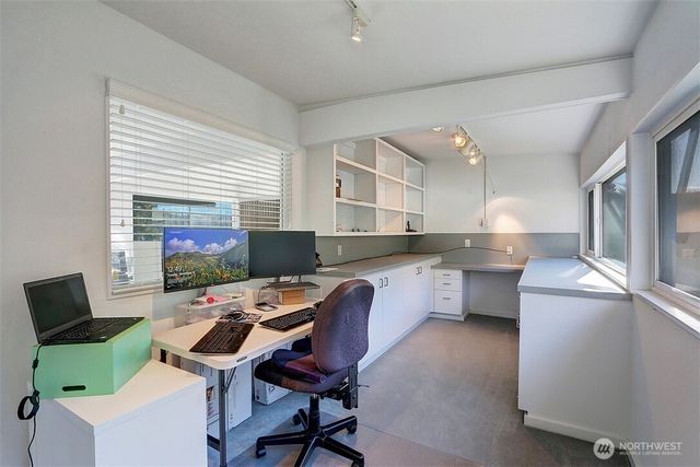 4456 Ferncroft Road, Mercer Island, WA 98040