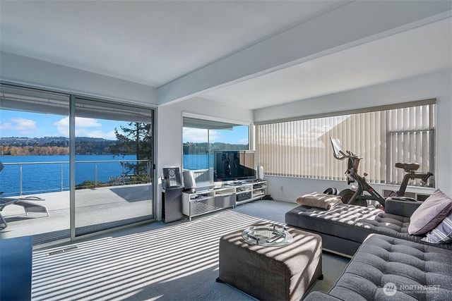 4456 Ferncroft Road, Mercer Island, WA 98040