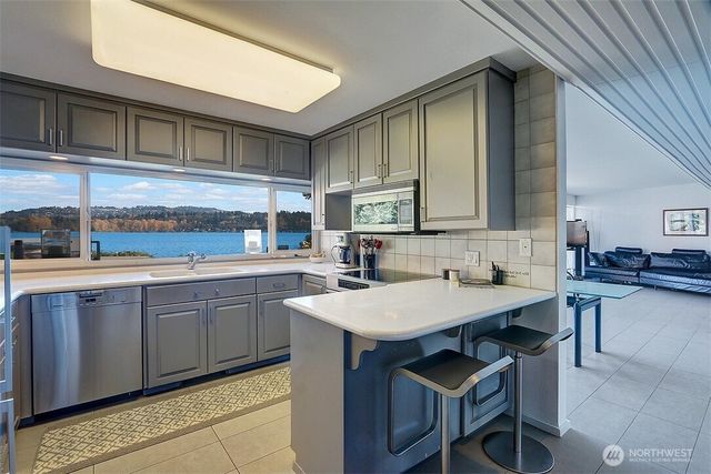 4456 Ferncroft Road, Mercer Island, WA 98040