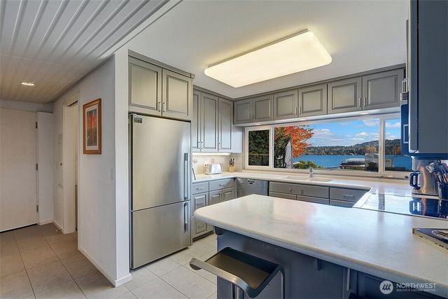 4456 Ferncroft Road, Mercer Island, WA 98040