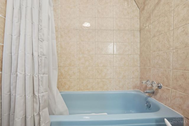 1203 Harz Cove, Perry Twp, OH 45118