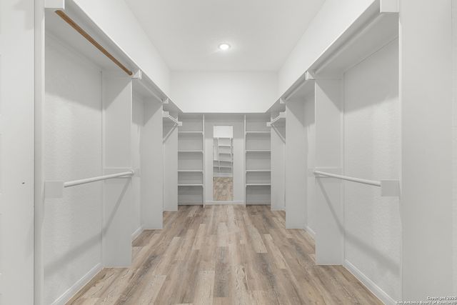 703 W Petaluma Blvd, San Antonio, TX 78221