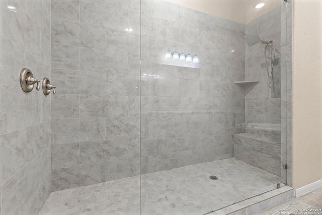 703 W Petaluma Blvd, San Antonio, TX 78221