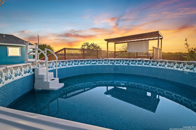 703 W Petaluma Blvd, San Antonio, TX 78221